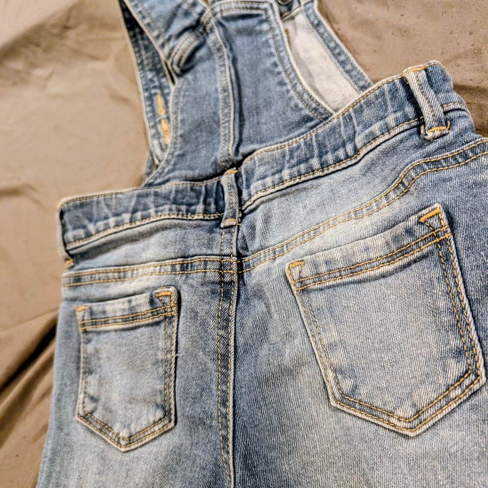 Old Navy Distressed Light-Wash Denim Overalls - Toddler Size 5T - Picture 7 of 7